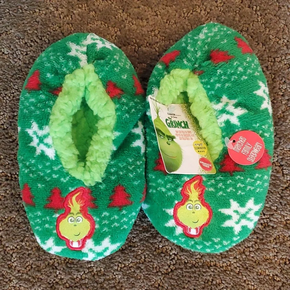 Girls Dr Seuss THE GRINCH Fuzzy Babba Slipper Socks Size S/M 8-13 M/L 13-4 NWT